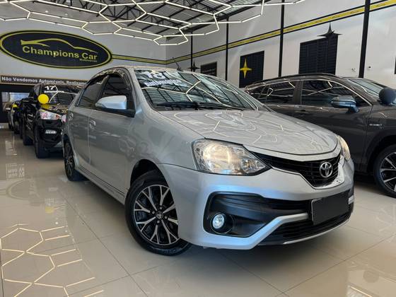 TOYOTA ETIOS 1.5 PLATINUM SEDAN 16V FLEX 4P AUTOMÁTICO TOYOTA ETIOS 1.5 PLATINUM SEDAN 16V FLEX 4P AUTOMÁTICO